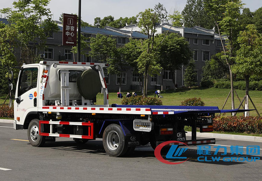 大運(yùn)新奧普力一拖二清障車(chē)